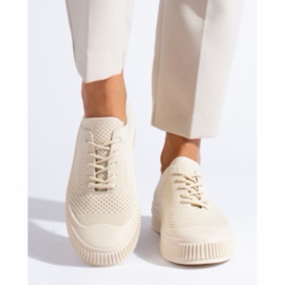 Koker Women's Platform Cream Sneakers Size 39